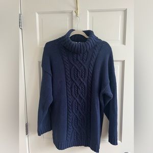 Vintage, oversized, cableknit turtleneck